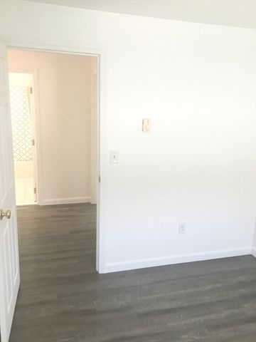48 King St 48, Mansfield, MA 02048