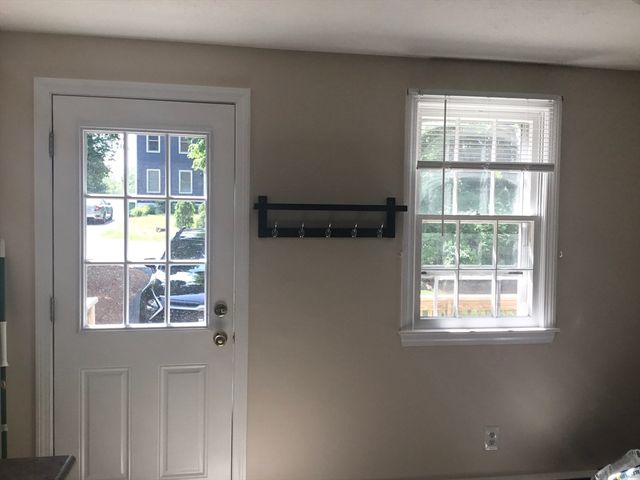 48 King St 48, Mansfield, MA 02048