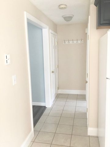 48 King St 48, Mansfield, MA 02048