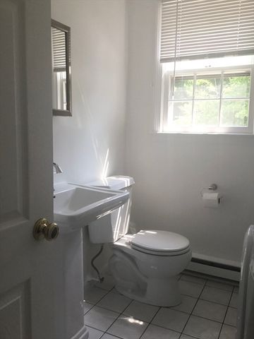 48 King St 48, Mansfield, MA 02048