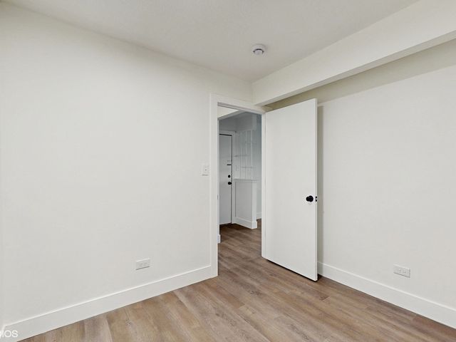 10358 Michael Todd Terrace 1E, Glenview, IL 60025