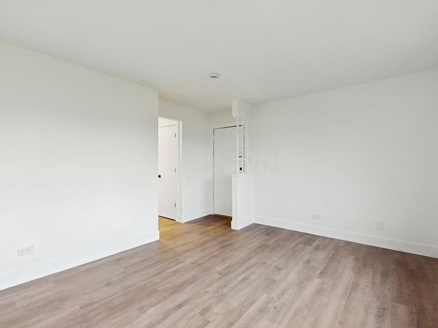 10358 Michael Todd Terrace 1E, Glenview, IL 60025