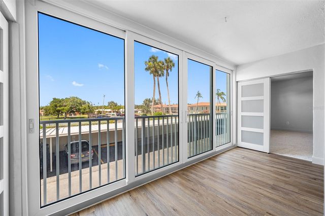 10216 REGAL DRIVE 208, Largo, FL 33774