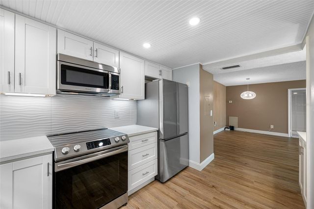 10216 REGAL DRIVE 208, Largo, FL 33774