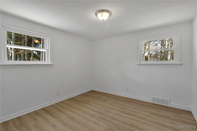 12482 Broadway Street, Alden, NY 14004