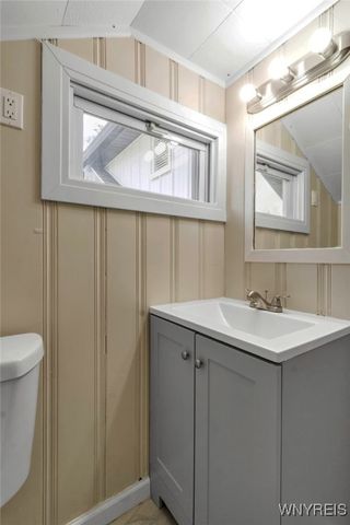 12482 Broadway Street, Alden, NY 14004