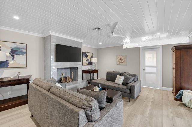 11949 Date Palm Drive, Boynton Beach, FL 33436