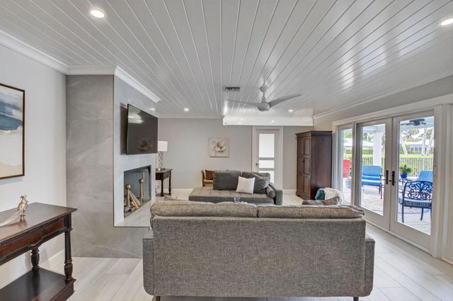 11949 Date Palm Drive, Boynton Beach, FL 33436