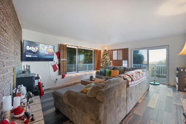 380 Hillside Road, San Juan Bautista, CA 95045