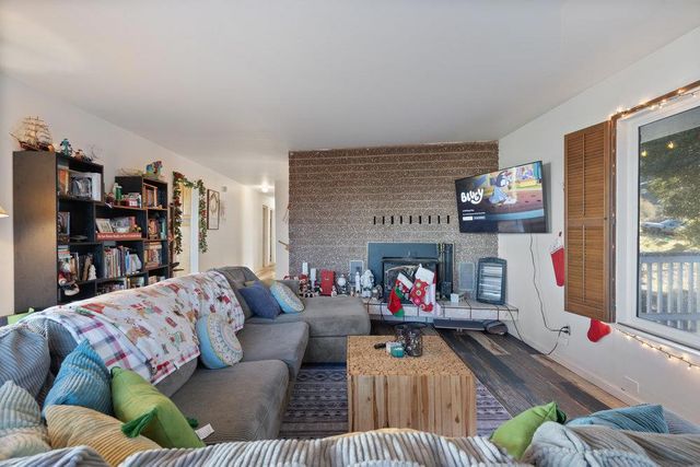 380 Hillside Road, San Juan Bautista, CA 95045