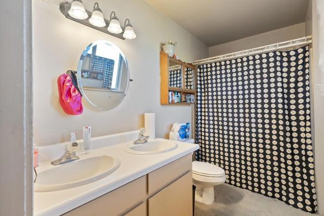 380 Hillside Road, San Juan Bautista, CA 95045