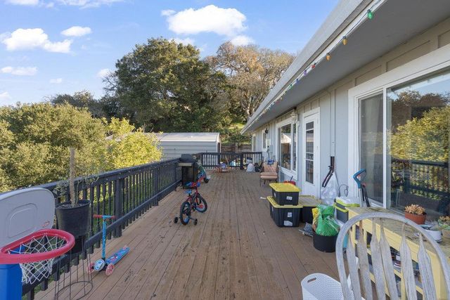 380 Hillside Road, San Juan Bautista, CA 95045