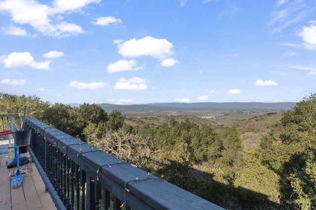 380 Hillside Road, San Juan Bautista, CA 95045