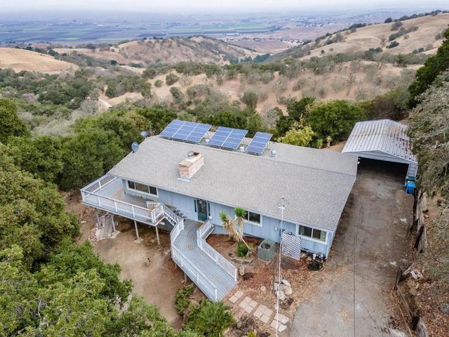 380 Hillside Road, San Juan Bautista, CA 95045