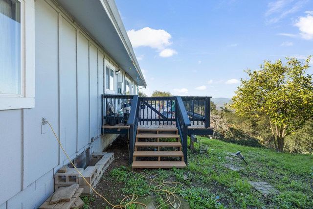 380 Hillside Road, San Juan Bautista, CA 95045