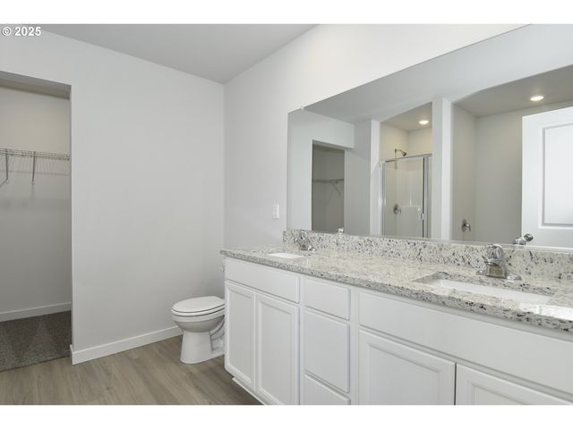 5913 Ne 68TH St, Vancouver, WA 98661