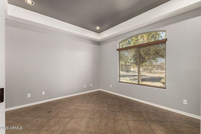 1515 E APOLLO Road, Phoenix, AZ 85042