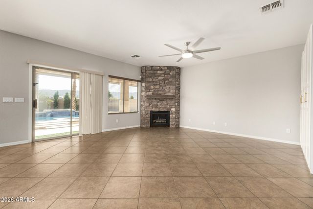 1515 E APOLLO Road, Phoenix, AZ 85042