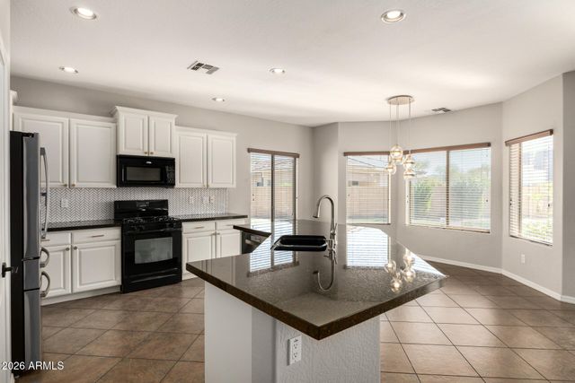 1515 E APOLLO Road, Phoenix, AZ 85042