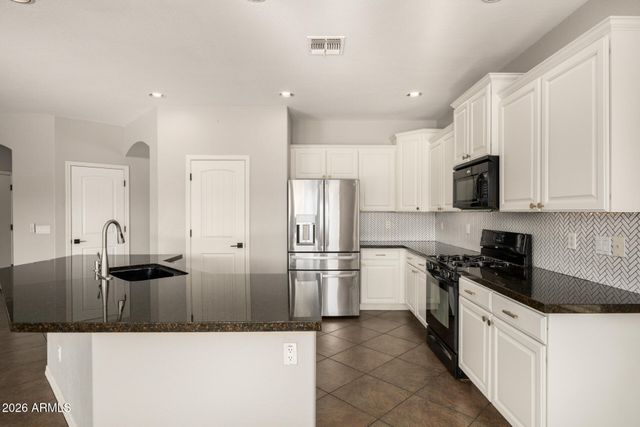 1515 E APOLLO Road, Phoenix, AZ 85042