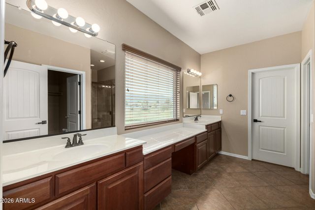 1515 E APOLLO Road, Phoenix, AZ 85042