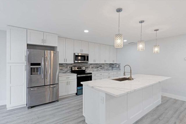 5036 Alfred Drive, West Palm Beach, FL 33417