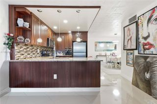 7100 NW 17th St 210, Plantation, FL 33313