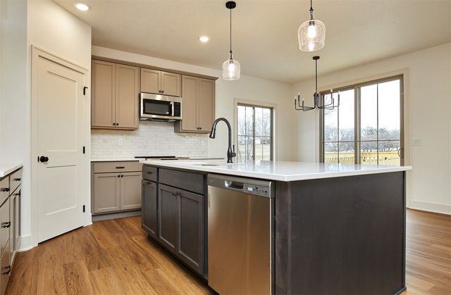 105 Golf View Drive, Osceola, IA 50213