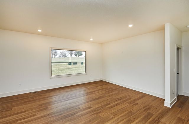 105 Golf View Drive, Osceola, IA 50213