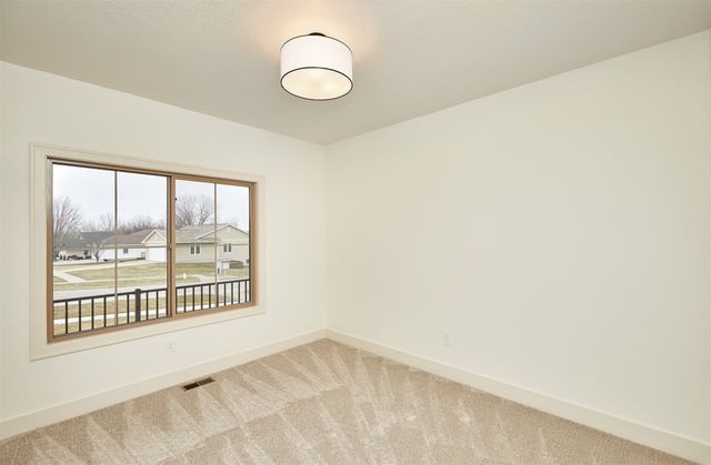 105 Golf View Drive, Osceola, IA 50213