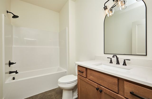 105 Golf View Drive, Osceola, IA 50213