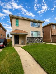 391 Madison, Calumet City, IL 60409