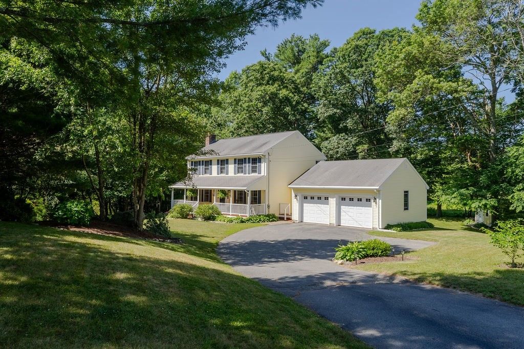 36 Winterberry Lane, Attleboro, MA 02703