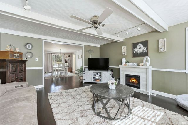 410 W 150 N, Columbia City, IN 46725