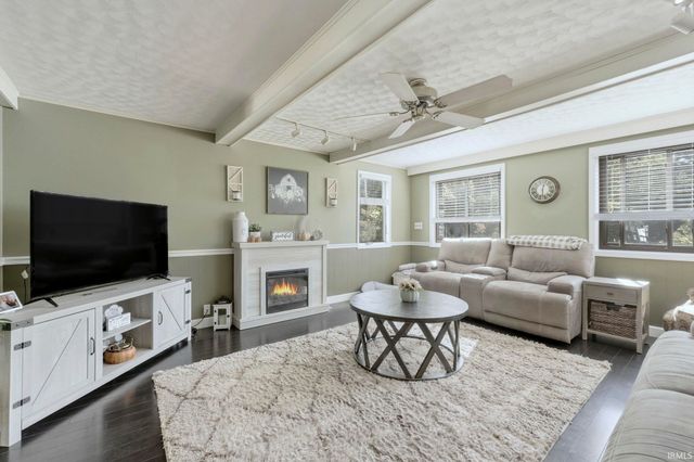 410 W 150 N, Columbia City, IN 46725