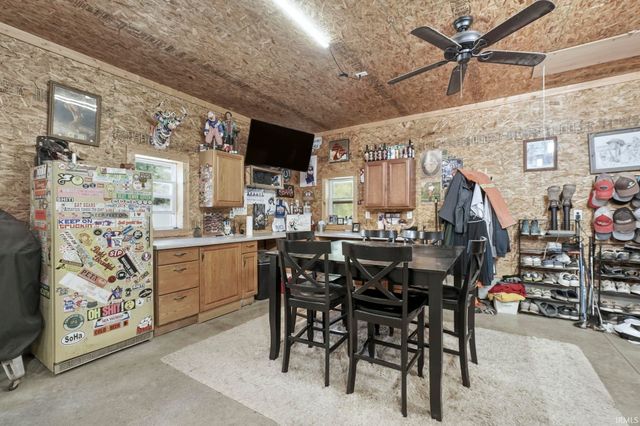 410 W 150 N, Columbia City, IN 46725