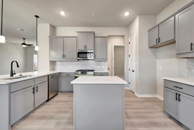177 Grayson Elm PASS, Dripping Springs, TX 78620