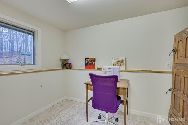 8 Adelphi Court, Edison, NJ 08837