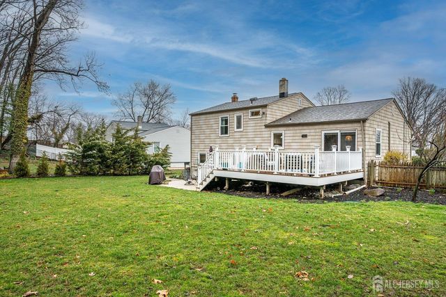 8 Adelphi Court, Edison, NJ 08837