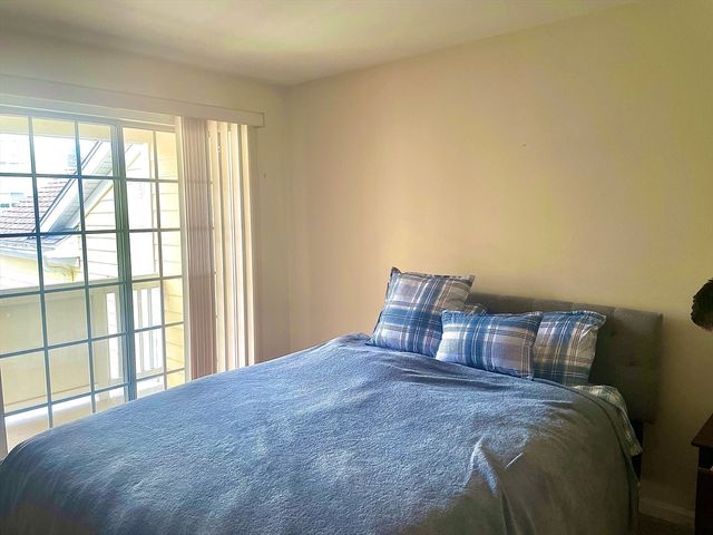 208 Gazebo Circle 208, Reading, MA 01867