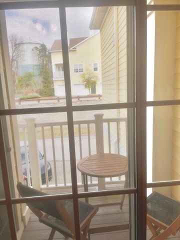 208 Gazebo Circle 208, Reading, MA 01867