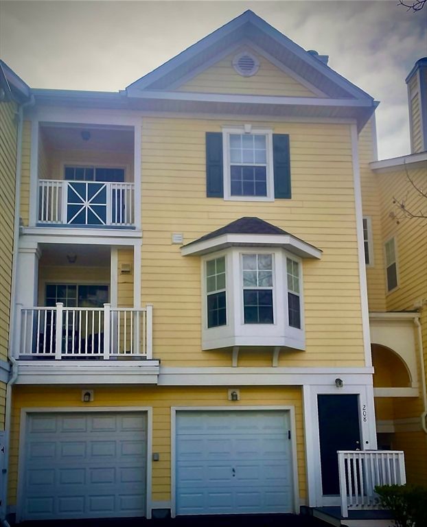 208 Gazebo Circle 208, Reading, MA 01867