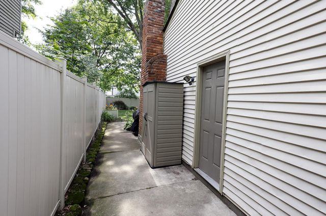 40 Colony Court, Ypsilanti, MI 48197