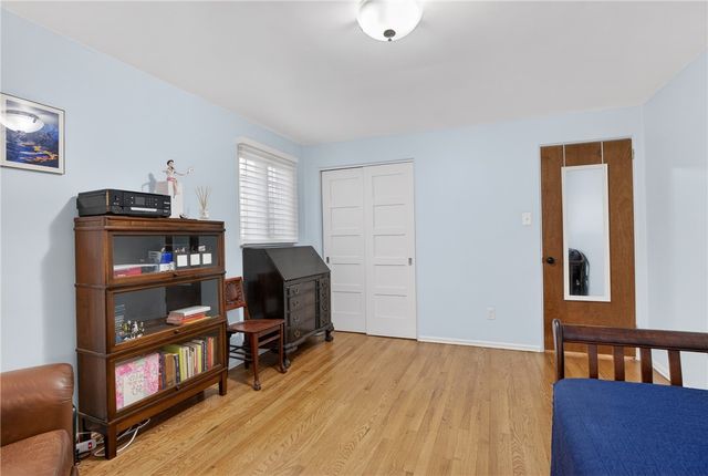 832 Ella St, Mt Lebanon, PA 15243