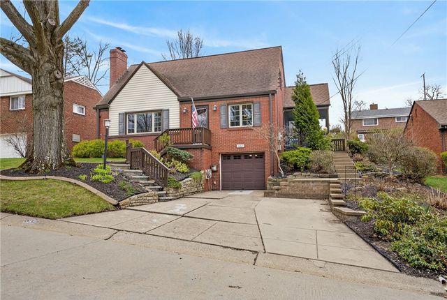 832 Ella St, Mt Lebanon, PA 15243