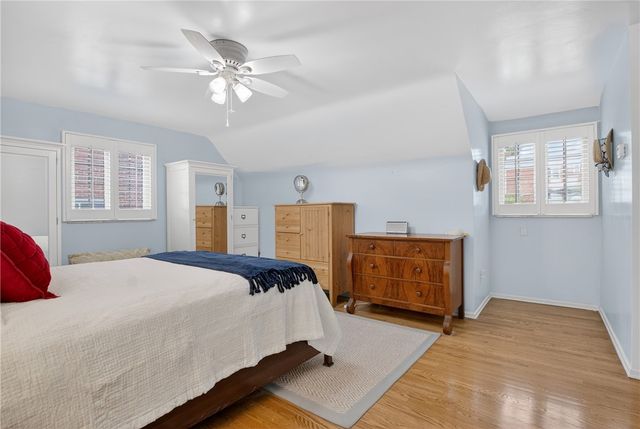 832 Ella St, Mt Lebanon, PA 15243