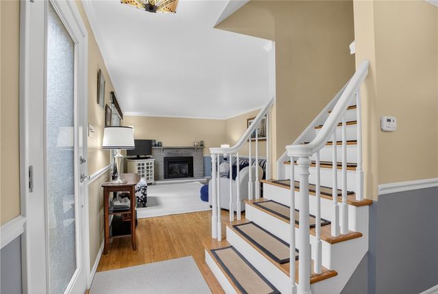 832 Ella St, Mt Lebanon, PA 15243