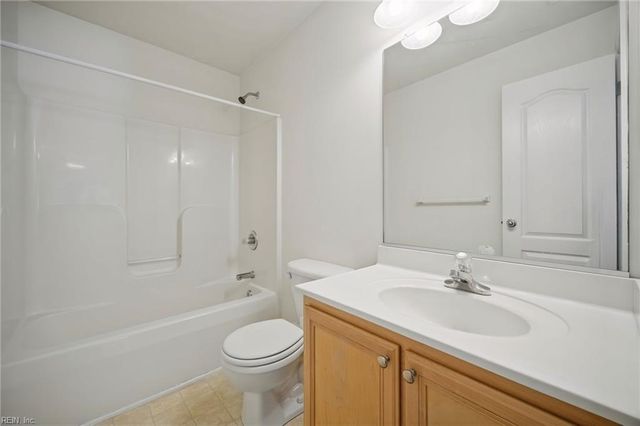 492 Shakespeare DR, Virginia Beach, VA 23452