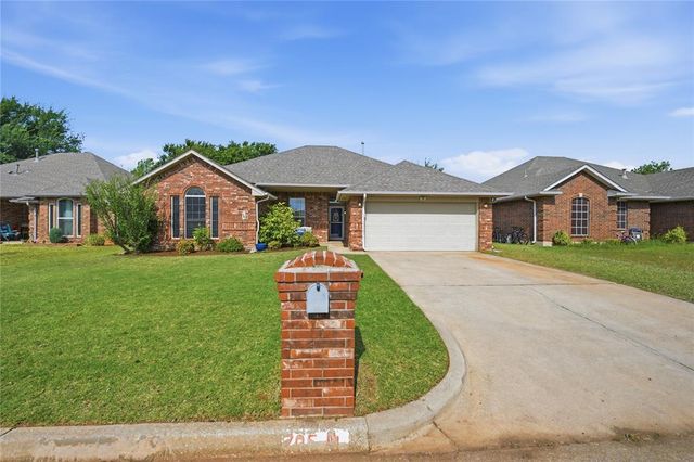 705 Cactus Court, Yukon, OK 73099