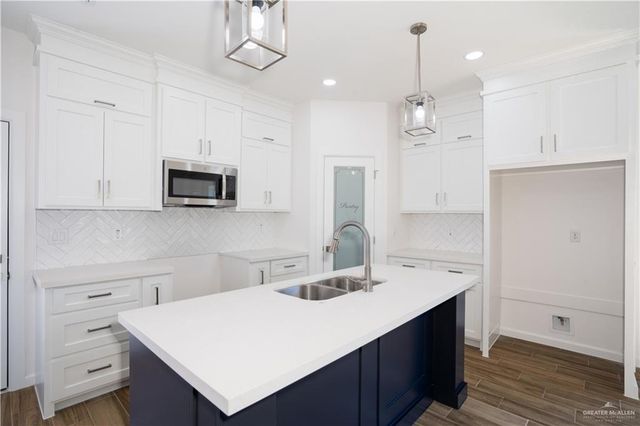 1124 Washington Avenue, Mission, TX 78572